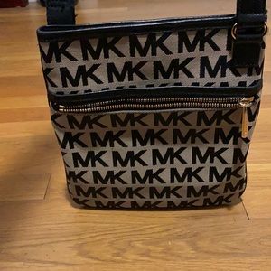 Michael Kors Crossbody Bag